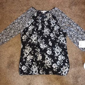 Black and white blouse, floral print, never worn!